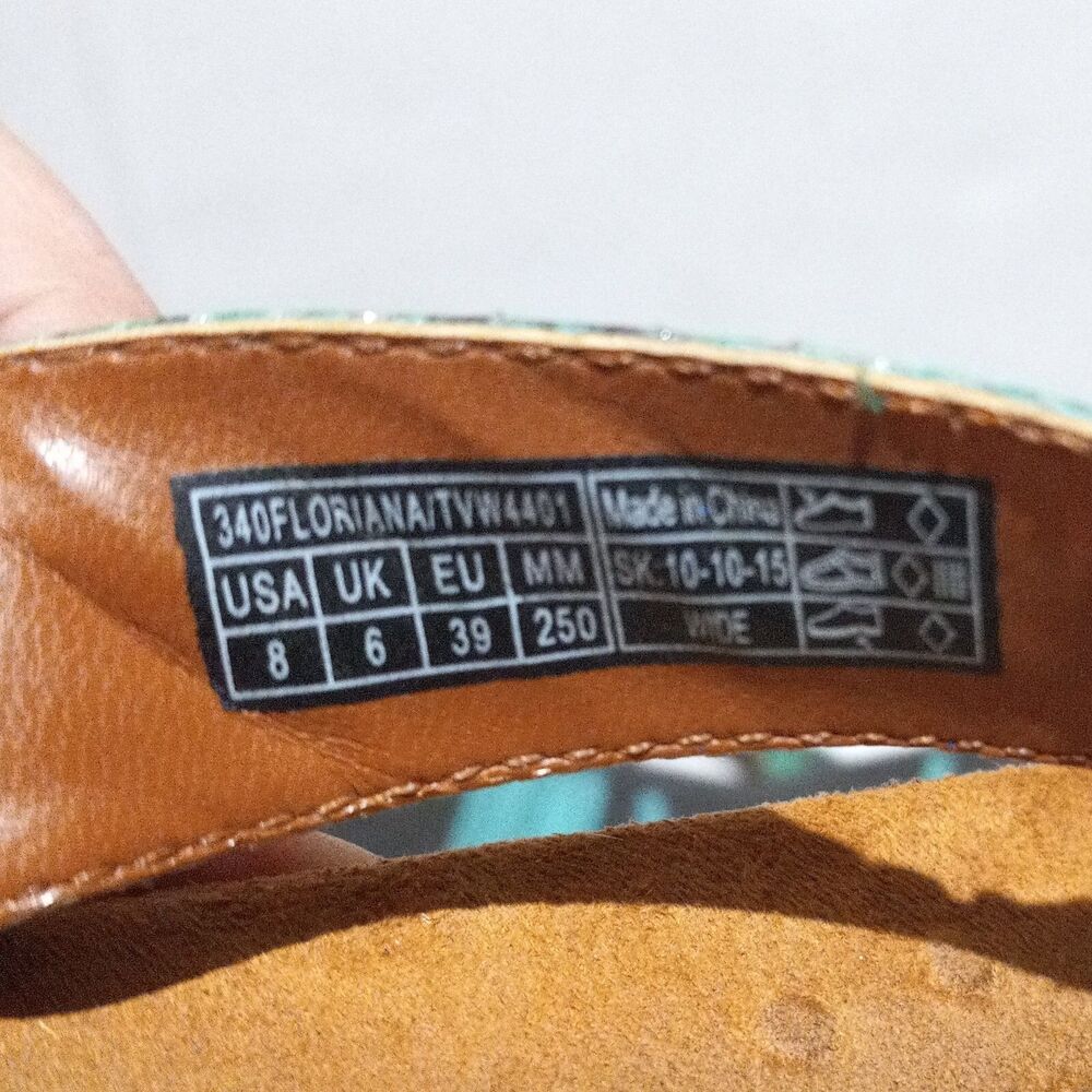 Vionic Floriana Thong Sandal-Size 8W-Faux Snakeskin-Beaded-Arch Support-Comfort - Picture 7 of 10